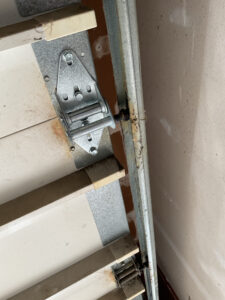 new hinge - close-up